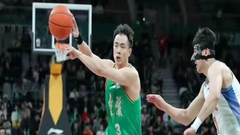 韦少约基奇三双领跑，骑士三分狂潮逆转勇士，爵士遭遇逆转败北